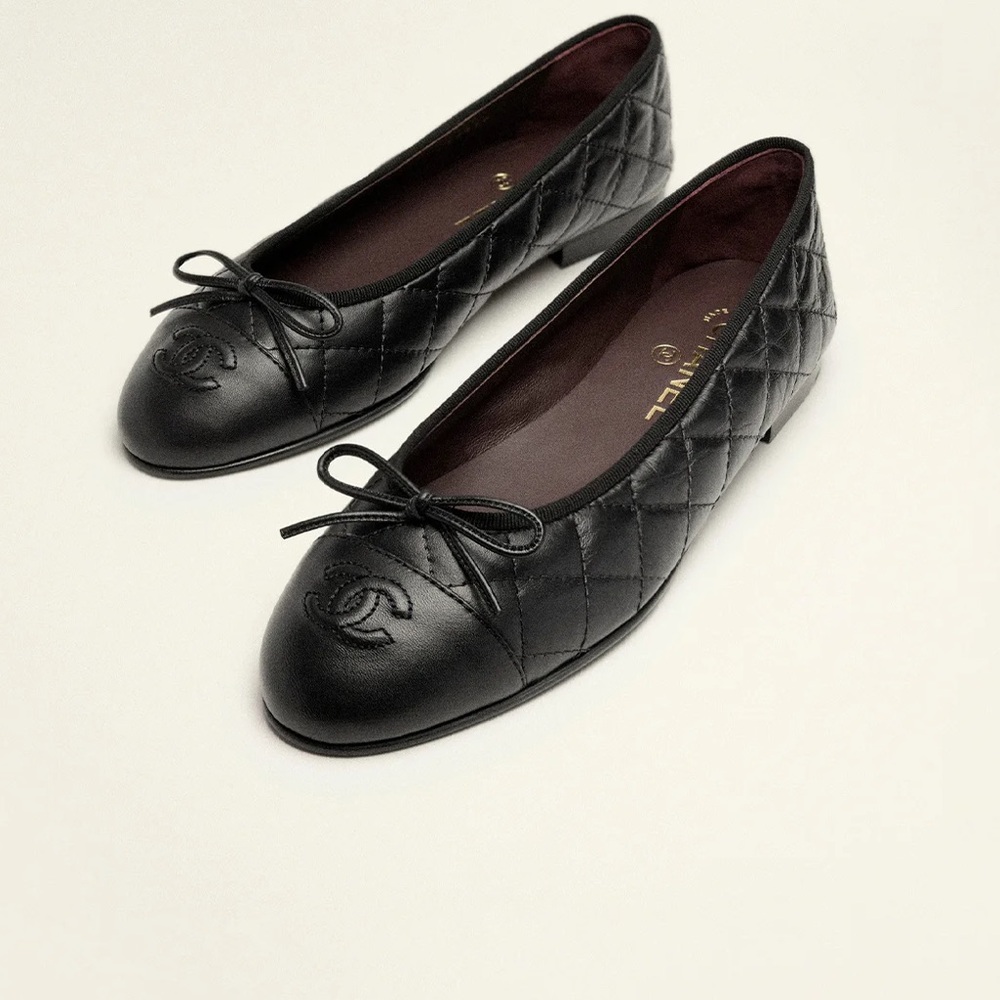 CHANEL Black Quilted Flats